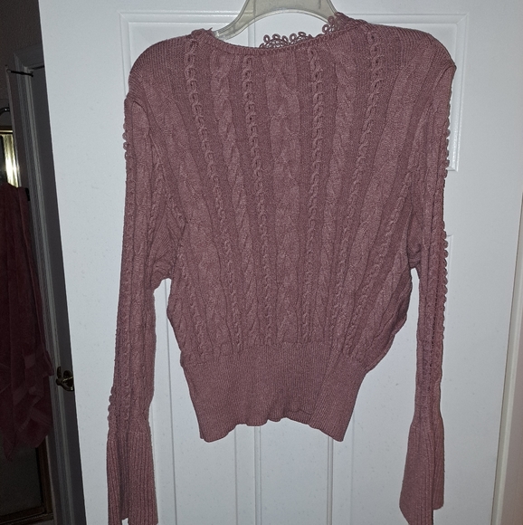 Express Cable Knit Sweater - Picture 4 of 9
